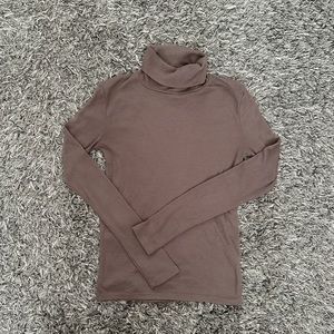 Madewell - Taupe Turtleneck
